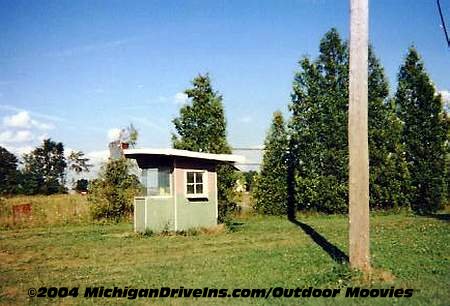 Burnside Drive-In Theatre - Burnside Ticket Booth 1996 Courtesy Outdoor Moovies (newer photo)